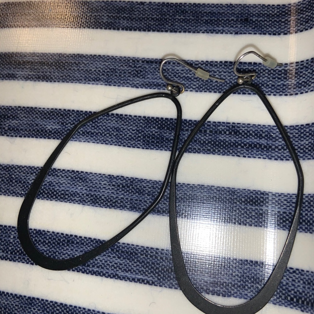 Handmade wood lightweight statement earrings - Picture 4 of 7